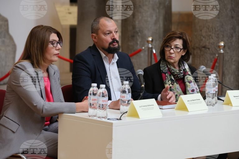 Директорите на музеи от България, Република Северна Македония и Сърбия представиха изложба за некропола в Требенище