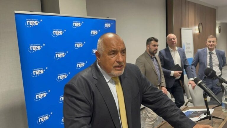 Бойко Борисов от Пловдив: Като пожарникар не мога да не поздравя своите колеги, които са изключително смели момчета и мъже! 