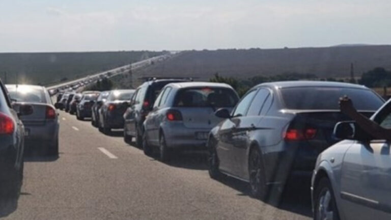 Затруднено движение по АМ „Тракия“ в посока Бургас заради катастрофи