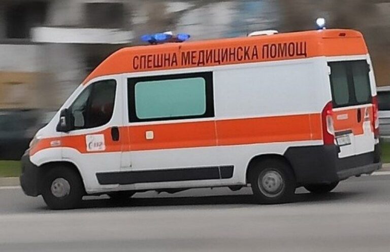 След тежки катастрофи край Раковски: Моторист в критично състояние, двама братя с множество травми