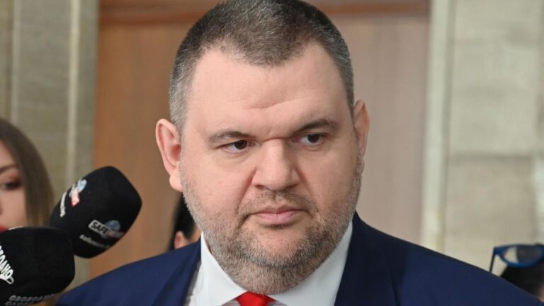 Пеевски се опитва да удари Радев чрез промени в закона – ДПС си присвоява „ново начало“, но мирише на стар сценарий