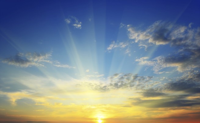 Слънчев следобед след мъглива сутрин