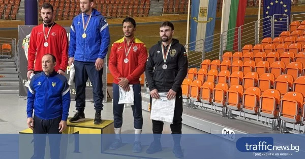 share_balgariia-dve-titli-parviia-den-dan-118
