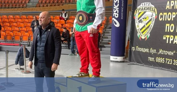 share_plovdivchanin-poiasa-dan-kolov-plovdiv-697