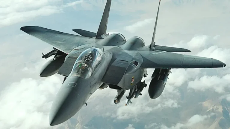Спасен е вторият пилот на сваления над Иран F-15