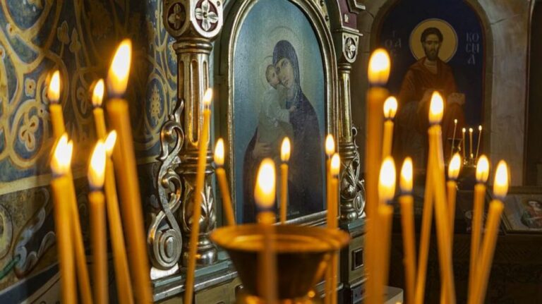 Велика събота: богослужение, обреди и народни практики