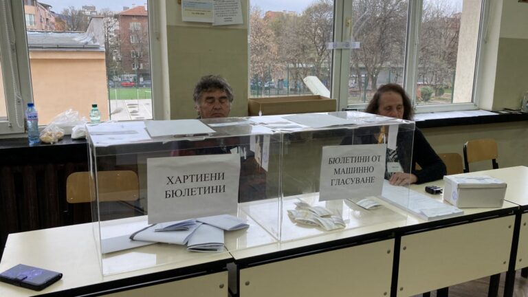 В Пловдив въвеждат сух режим за изборния ден; доставени 270 000 бюлетини