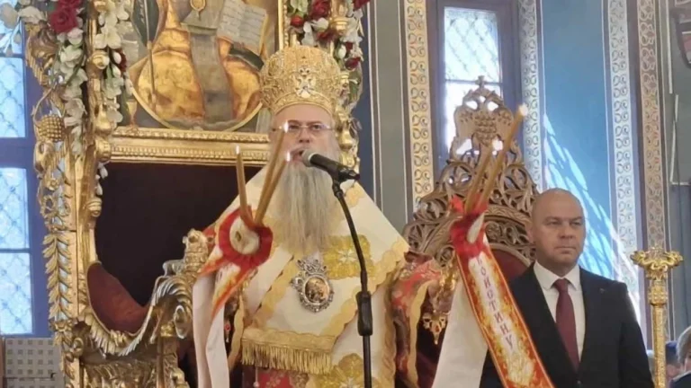 Митрополит Николай отслужи архиерейска литургия в Пловдив