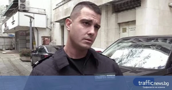 Полицаят, който извади пътници при преобръщане на автобус край Малко Търново