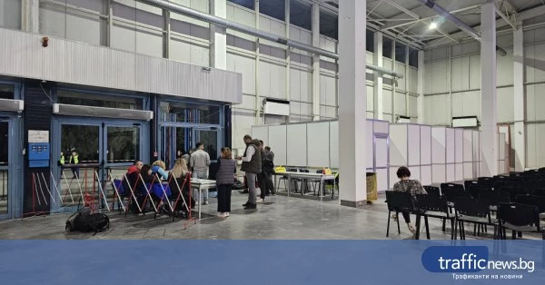 Опашки в район „Южен“ удължиха изборния ден, секции пристигнаха в Панаира