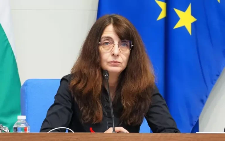Николета Кузманова оглави кабинета на председателя на Народното събрание