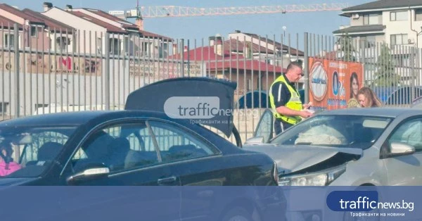 ПТП затрудни движението на бул. Пещерско шосе при Смирненски