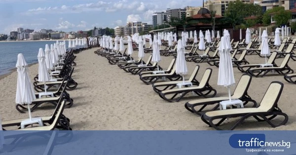 Колко ще струват чадър и шезлонг това лято