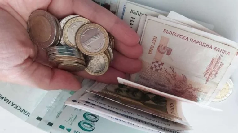 От септември НОИ ще плаща пенсиите преди почивни дни