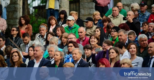 Хисаря откри „Празници Хисаря 2026“ и награди местни таланти