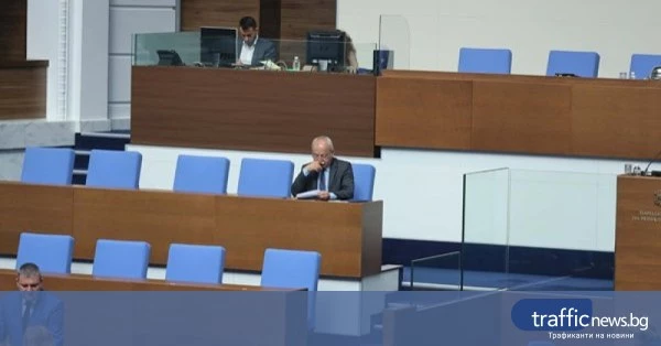 Парламентът одобри лимит за нов дълг до 3,8 млрд. евро