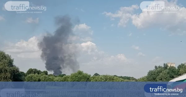 Пожар до Столипиново в Пловдив, черен дим се вижда отдалеч