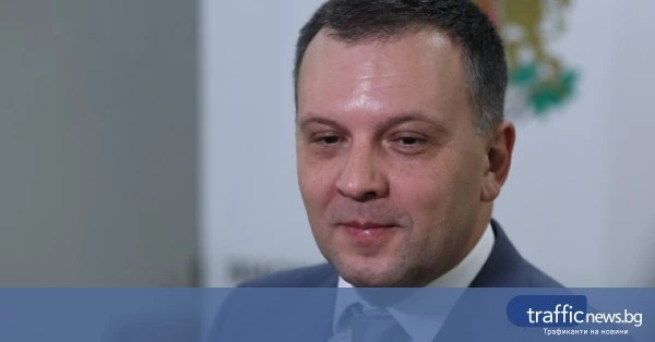 Правосъдният министър призовава ВСС да спре кадрови решения