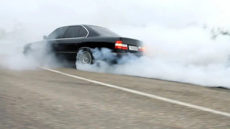 Съд потвърди глоба и лишаване от книжка за дрифт в Асеновград