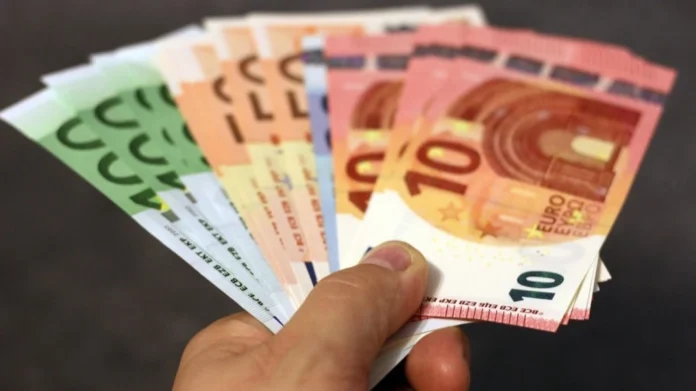share_443-evro-stava-liniiata-bednost-634