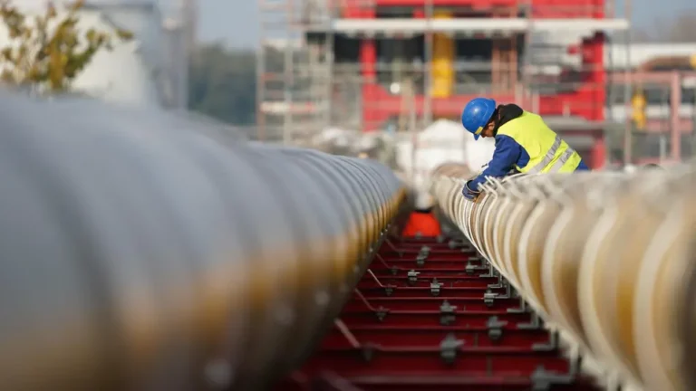 ЕС внася рекордни количества втечнен природен газ от най-големия завод в Русия