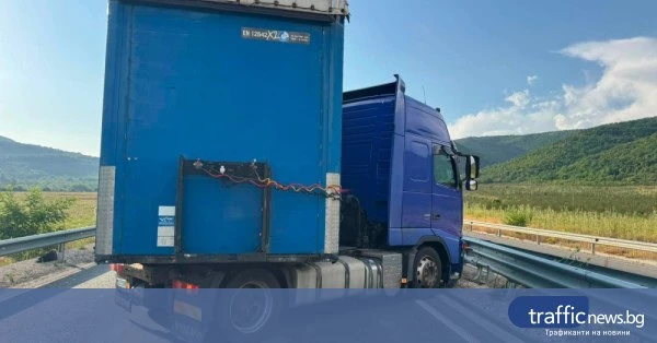 share_tir-katastrofira-i-blokira-pat-krai-330