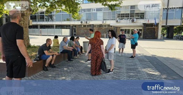 share_zhiteli-zapaden-izliazoha-protest-999