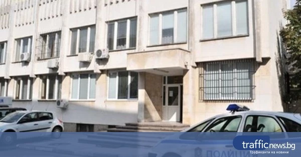 share_dvama-18-godishni-bez-knizhki-sa-473