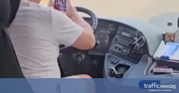 share_uvolniha-shofyor-avtobus-gledal-tiktok-638