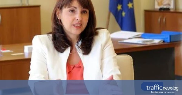 Социалният министър: Минималната заплата ще бъде увеличена с около 40–50 евро